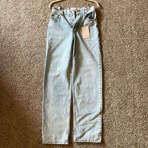 Women’s REVICE jeans size 25. NWT. Style listed on website as: 101 / MULHOLLAND.
